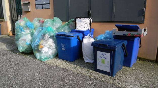 Gdzie zgłosić wywóz śmieci w swojej gminie?